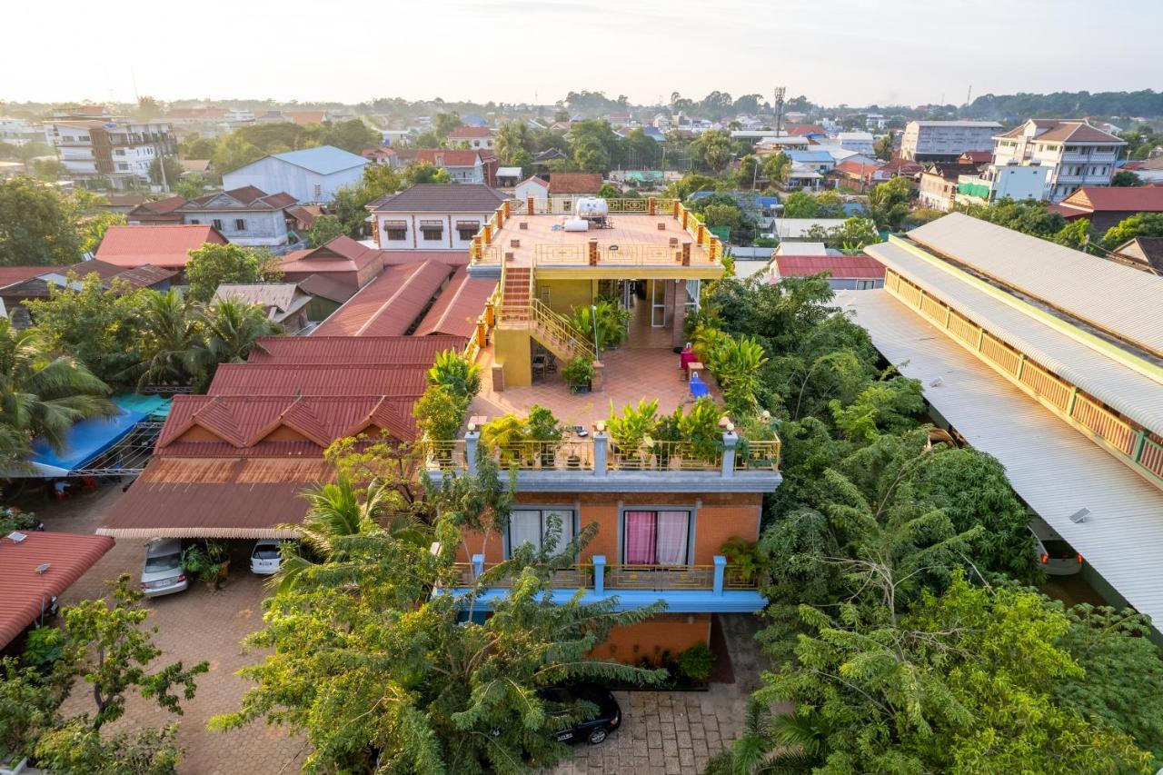 Nina Angkor Residence Сіємреап Екстер'єр фото